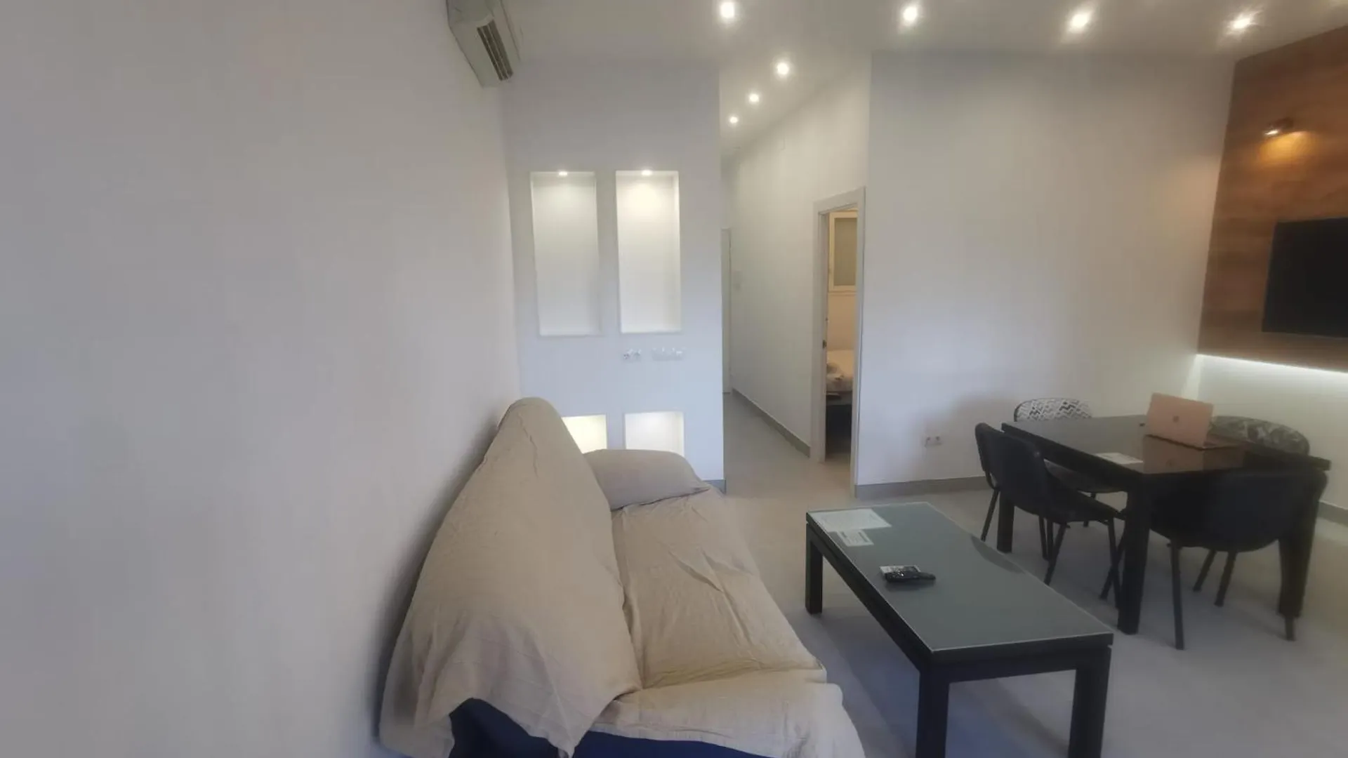Urbanizacion La Roca, Estudio Torremolinos Apartmán
